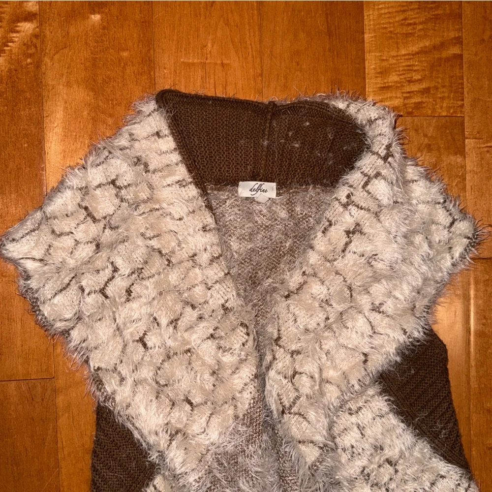 Delfine High Lo Fuzzy Vest Large Collar Wool Blend - Picture 2 of 8